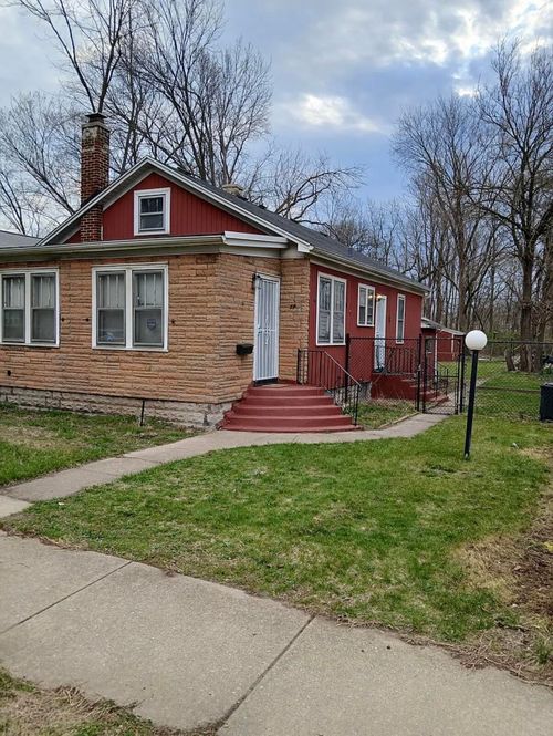 373 S Hamilton St, Gary, IN, 46403-2357 | Card Image
