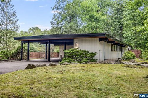 11 Fern River Rd, Wayne, NJ, 07470-4843 | Card Image