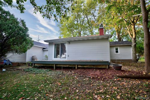 229 W Maple St, Elsie, MI, 48831-9638 | Card Image