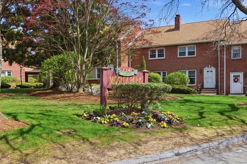 b4-224 Park St, Stoneham, MA, 02180-2780 | Card Image
