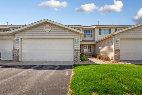 1526 Praha St Se, New Prague, MN, 56071-2471 | Card Image