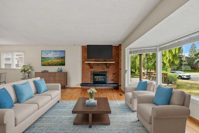 11408 Wilcox St Se, House other with 5 bedrooms, 3 bathrooms and 6 parking in Calgary AB | Image 4