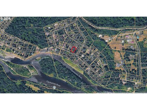 687 Se Woods Rd, Eagle Creek, OR, 97022 | Card Image