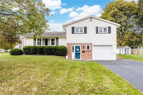 6 Jeanmoor Rd, Greece, NY, 14616-1226 | Card Image
