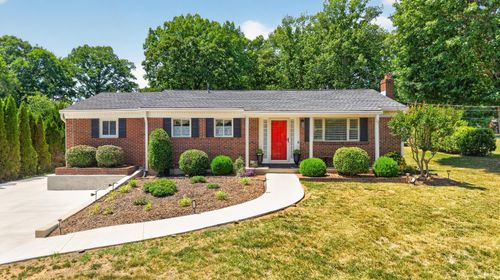 85 Jefferson Manor Dr, Forest, VA, 24551-2830 | Card Image