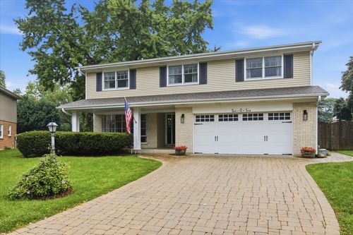 1006 Meadowlark Ln, Glenview, IL, 60025-2751 | Card Image