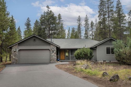 8-57687 Filbert Ln, Sunriver, OR, 97707-3039 | Card Image