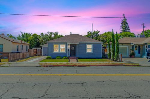 34 E Alpine Ave, Stockton, CA, 95204-3402 | Card Image