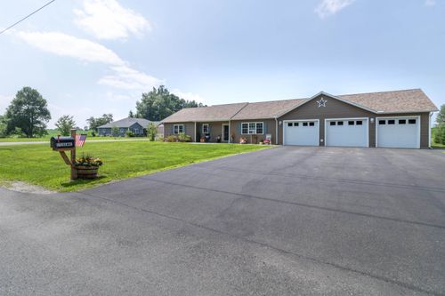 120 Dashner Cir, Derby Line, VT, 05830-4440 | Card Image