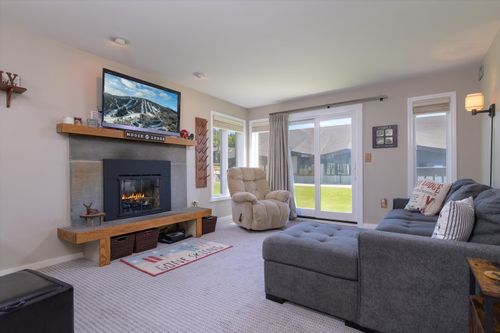 b103-350 Mountain Rd, Ludlow, VT, 05149-9600 | Card Image