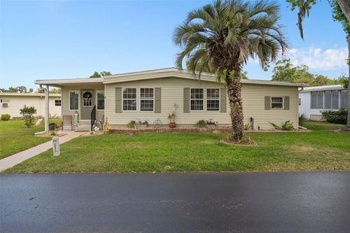4 Gallinule Ct, FRUITLAND PARK, FL, 34731-6413 | Card Image