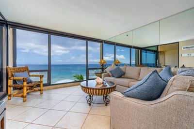 807 - 110 Kaanapali Shores Pl, Condo with 1 bedrooms, 1 bathrooms and null parking in Lahaina HI | Image 1