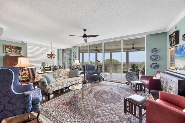 Great Room | Image 17