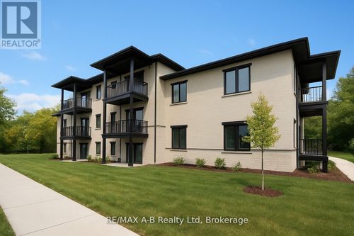 29-428 Queen St W, St Marys, ON, N4X0C8 | Card Image