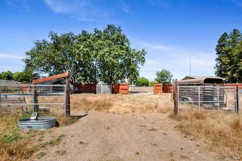 1853 Cooper Rd, Sebastopol, CA, 95472-4800 | Card Image