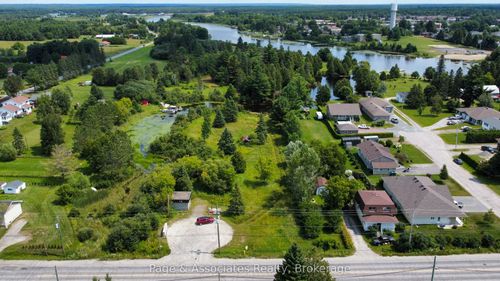 {{alt}} | Card Image