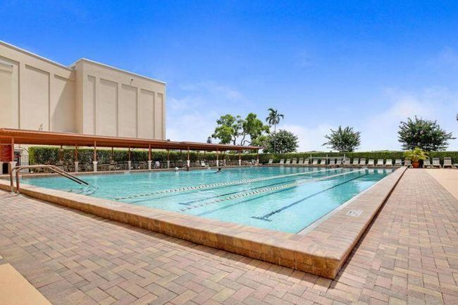 310 Brighton H, Condo with 2 bedrooms, 2 bathrooms and null parking in Boca Raton FL | Image 39