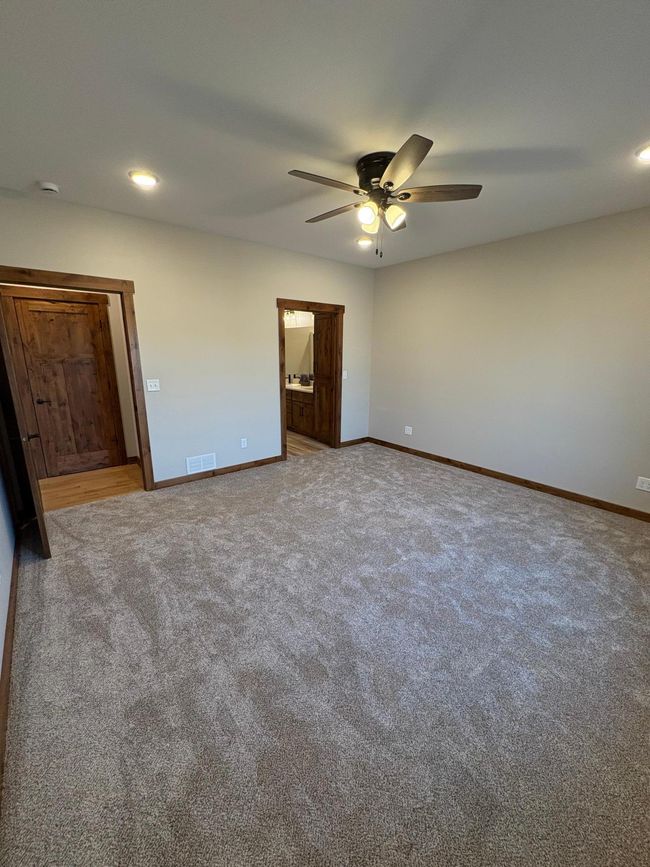 Primary Bedroom | Image 16