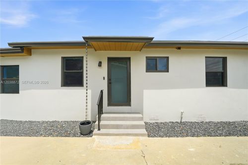 2-1861 Nw 27th St, Miami, FL, 33142-7538 | Card Image