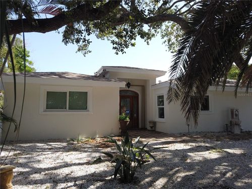 951 Contento St, Siesta Key, FL, 34242-1815 | Card Image