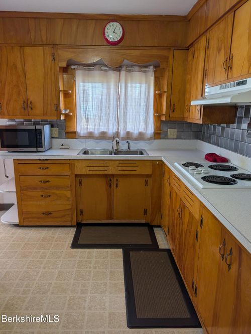 a-135 Glen Ave, North Adams, MA, 01247 | Card Image