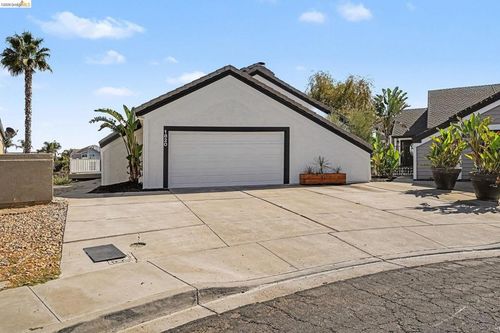 1820 Surfside Ct, Discovery Bay, CA, 94505-9353 | Card Image
