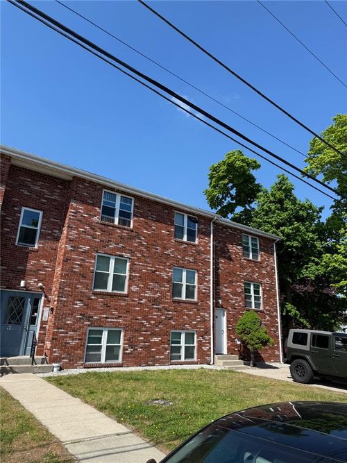 4-14 Saratoga Ave, Pawtucket, RI, 02861-2384 | Card Image