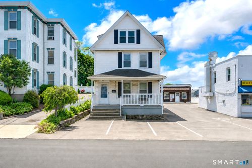 125 Tunxis Hill Rd, Fairfield, CT, 06825-4857 | Card Image