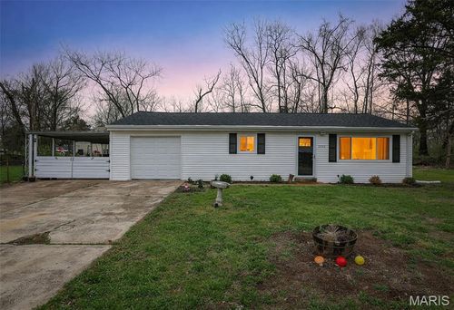 3153 Crystal Circle Dr, High Ridge, MO, 63049-2740 | Card Image