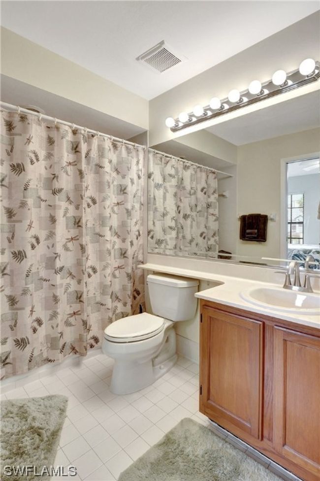 APT-10 - 17270 Eagle Trce, Condo with 2 bedrooms, 2 bathrooms and null parking in FORT MYERS FL | Image 30