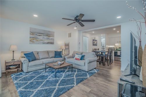 22 Britten Cir, Bella Vista, AR, 72715-8143 | Card Image