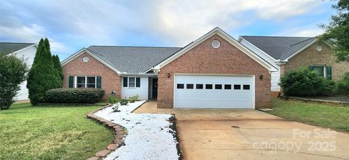 833 Hidden Creek Cir, Salisbury, NC, 28147-7231 | Card Image