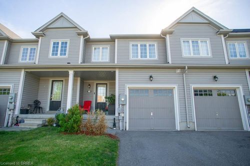 153 English Lane, Brantford, ON, N3T0J6 | Card Image