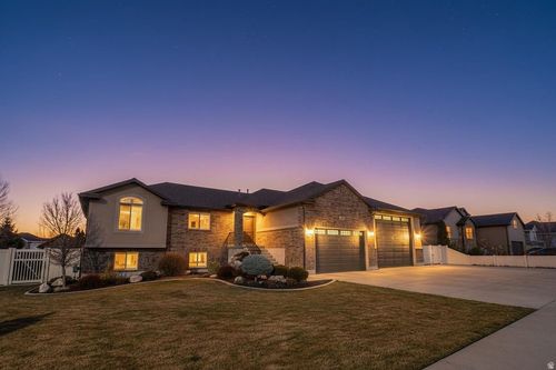 2624 W 2225 N, Farr West, UT, 84404-3461 | Card Image