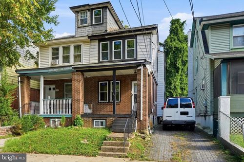46 Edgemere Ave, Trenton, NJ, 08618-4112 | Card Image