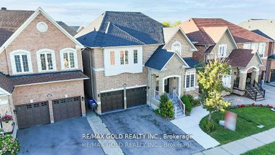 12 Castle Mountain Dr, House other with 5 bedrooms, 5 bathrooms and 6 parking in Brampton ON | Image 2