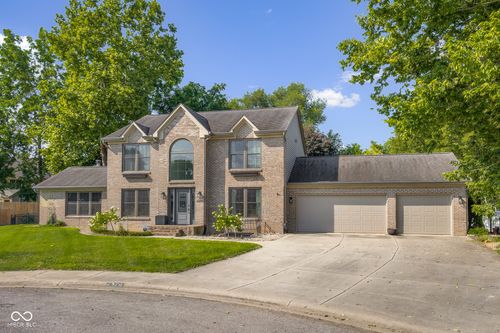 4376 Red Hawk Ct, Columbus, IN, 47203-1775 | Card Image