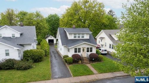 51 Sunset Ave, Bloomfield, NJ, 07003-2818 | Card Image
