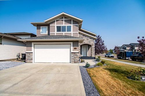 129 Mann Drive, Penhold, AB, T0M1R0 | Card Image