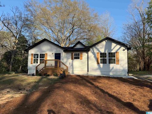 2055 Pinehurst Dr, Gardendale, AL, 35071-3866 | Card Image