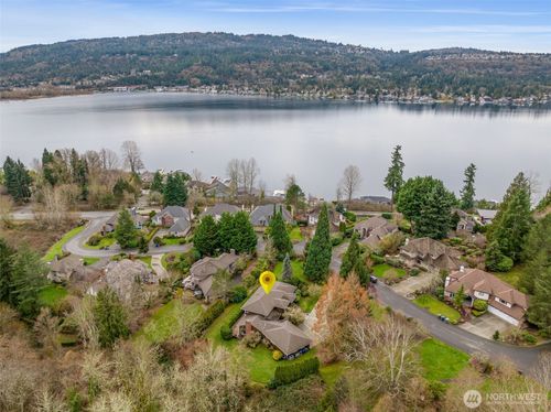 4116 205th Ave Se, Sammamish, WA, 98075-9600 | Card Image