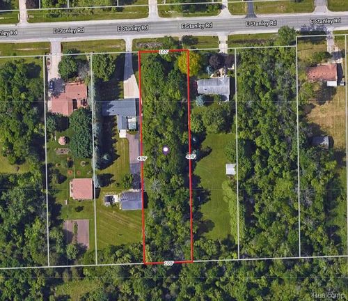 2444 E Stanley Rd, Davison, MI, 48423 | Card Image