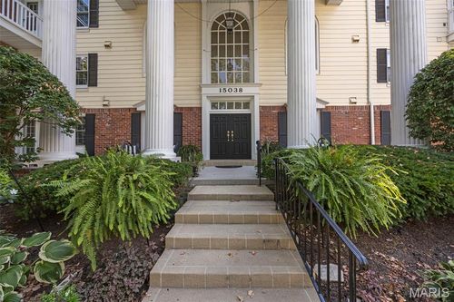 apt-2-15038 Claymoor Ct, Chesterfield, MO, 63017-7846 | Card Image