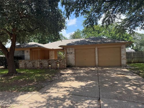 1534 Alderbrook Dr, Sugar Land, TX, 77498-2356 | Card Image