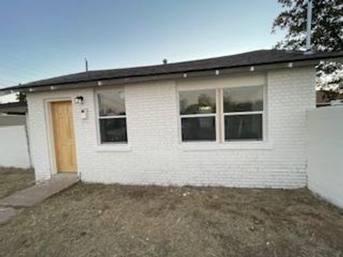 b-1001 College Ave, Midland, TX, 79701-6740 | Card Image