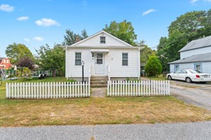 Wilson Ave, Warwick, RI 02889