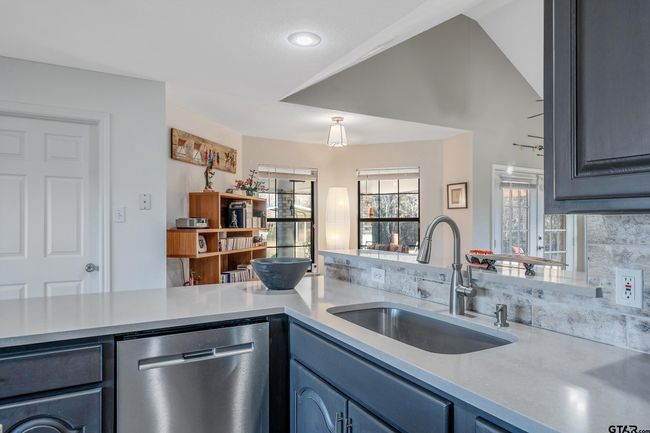 8533 Fm 315 S, House other with 3 bedrooms, 3 bathrooms and null parking in Frankston TX | Image 15
