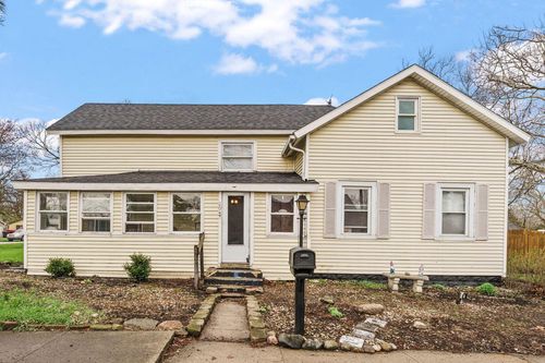 204 S 1st St, Kentland, IN, 47951-1305 | Card Image