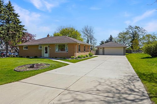 4266 S 78th Street, Greenfield, WI, 53220 | Card Image
