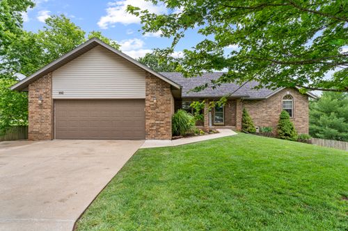 102 Jacaranda, Willard, MO, 65781 | Card Image